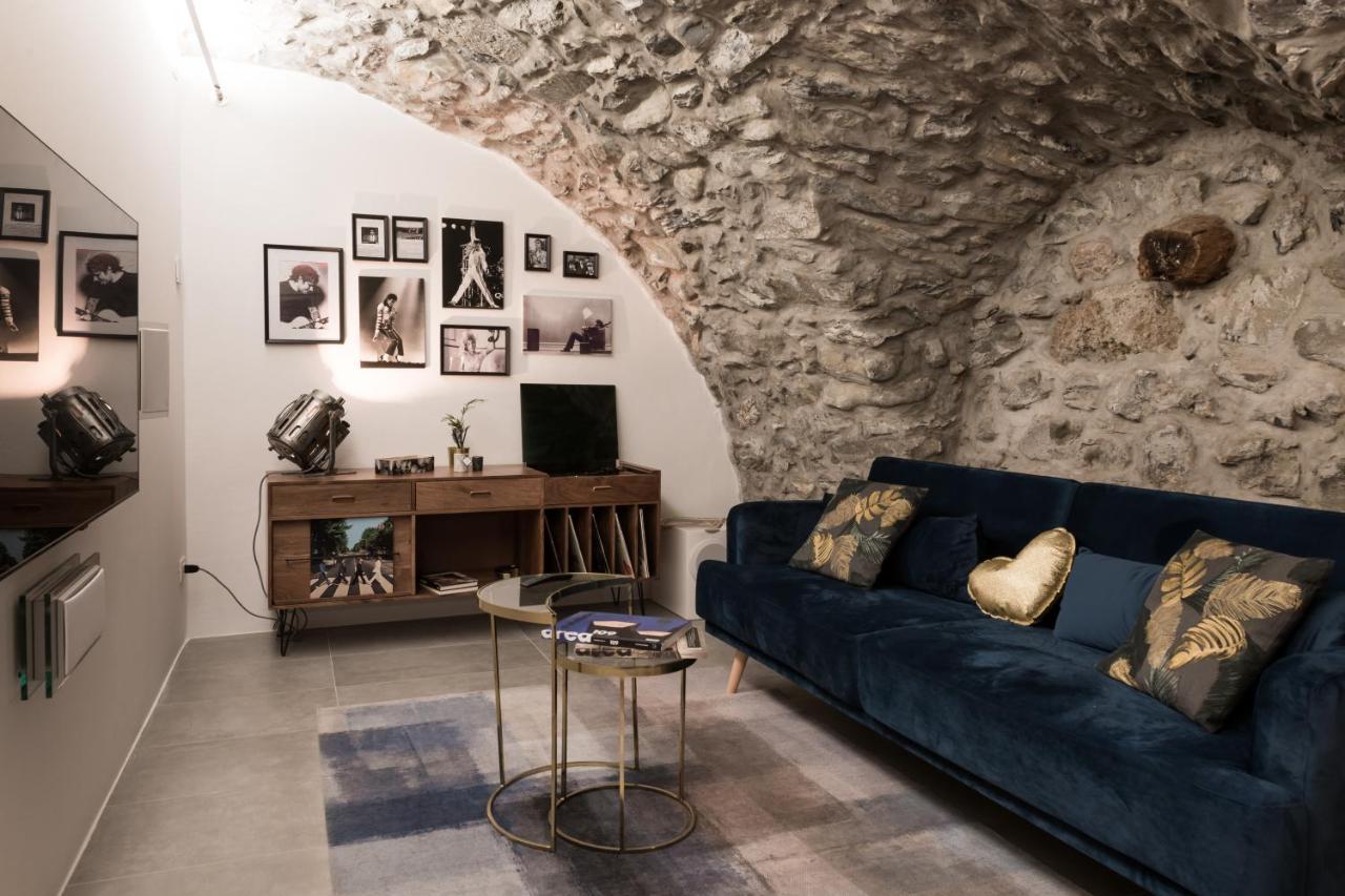Civico 2 Apartment คอสตา โวลปิโน ภายนอก รูปภาพ